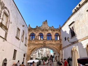Visiter Ostuni, la ville blanche des Pouilles Visiter Ostuni, la ville blanche des Pouilles