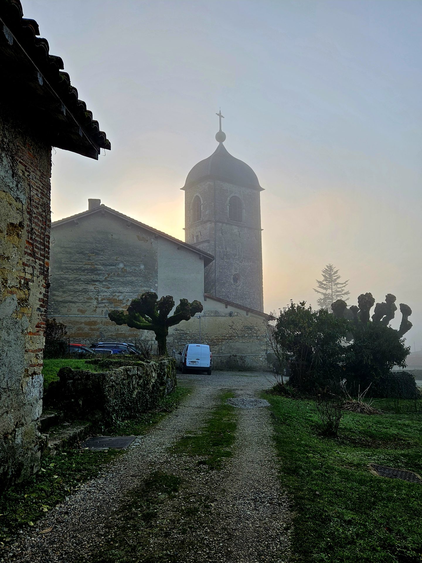 pérouges cité médiévale​