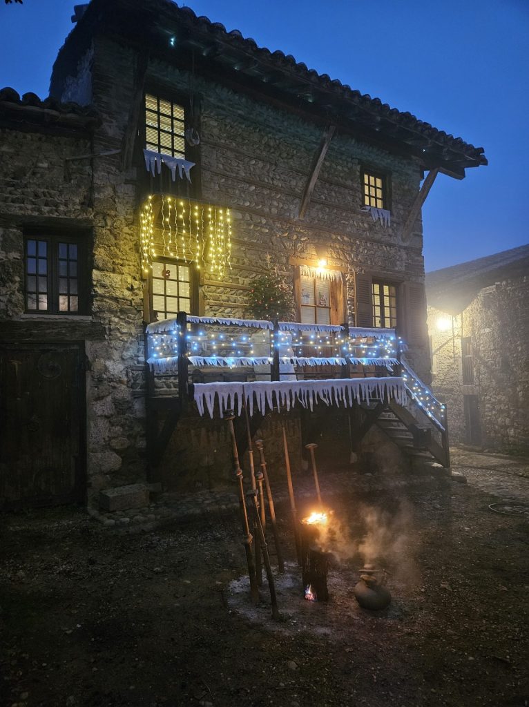 pérouges cité médiévale​