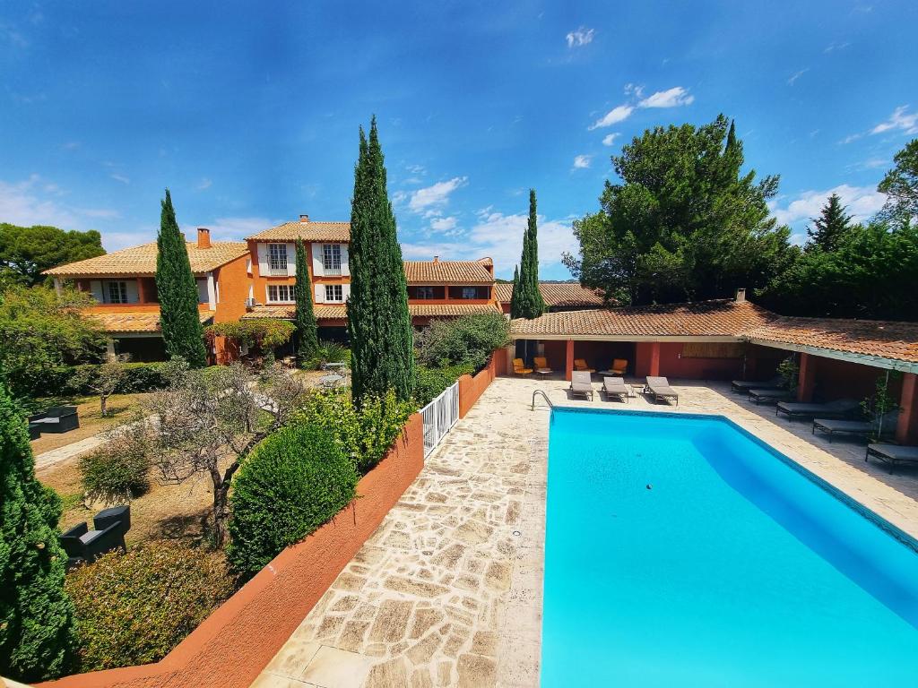 hotel baux de provence